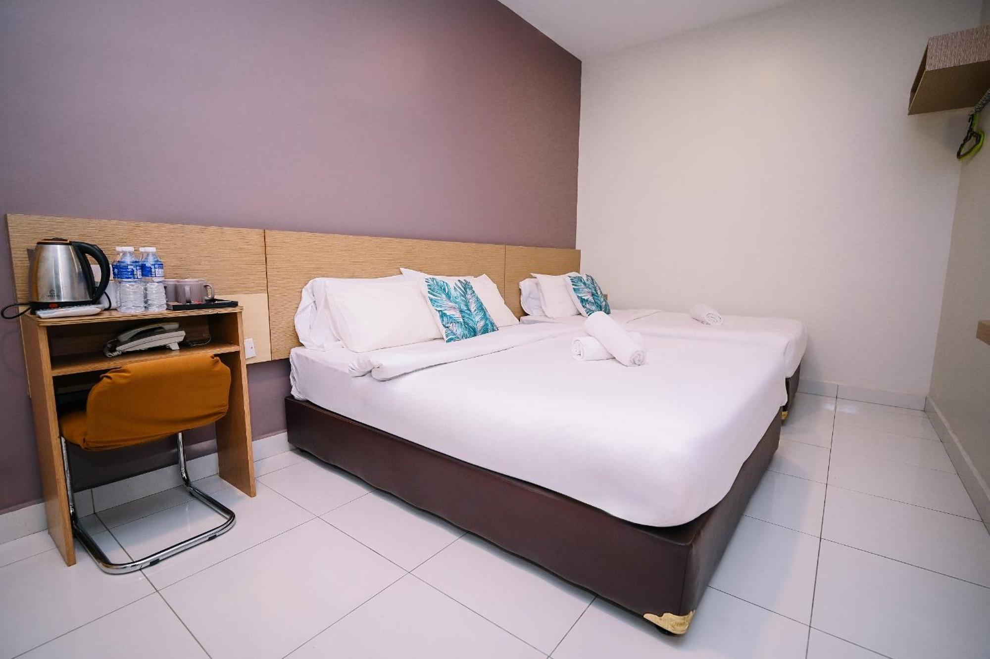 Swing & Pillows - Pj21 Petaling Jaya Dış mekan fotoğraf