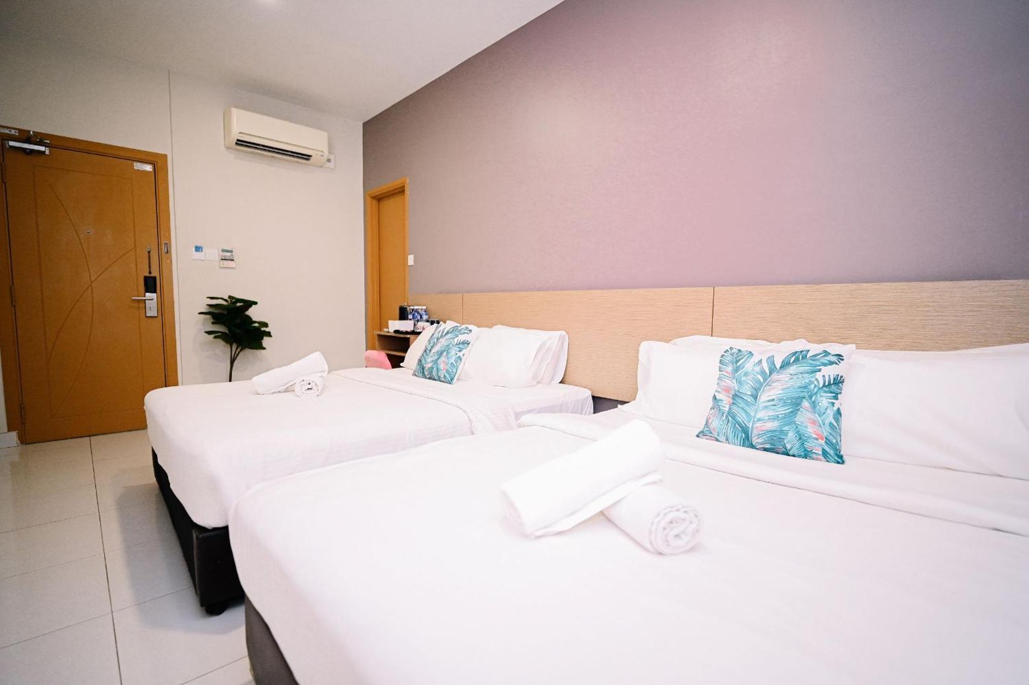 Swing & Pillows - Pj21 Petaling Jaya Dış mekan fotoğraf